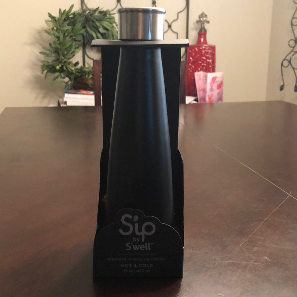 Swell water bottle 15oz